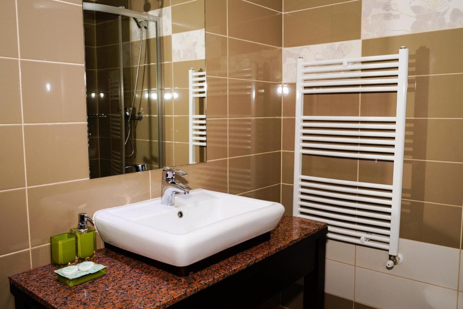 Hotel Criss Bukareszt Zewnętrze zdjęcie