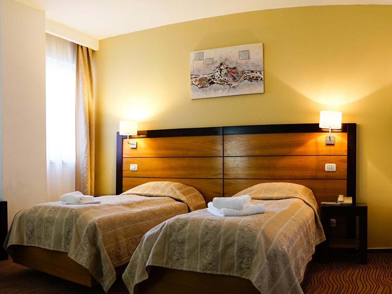 Hotel Criss Bukareszt Zewnętrze zdjęcie